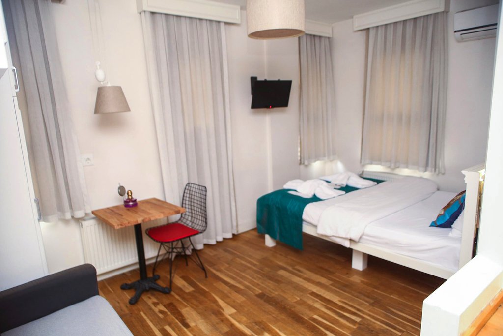 Neva Flats Hotel Facilities :  